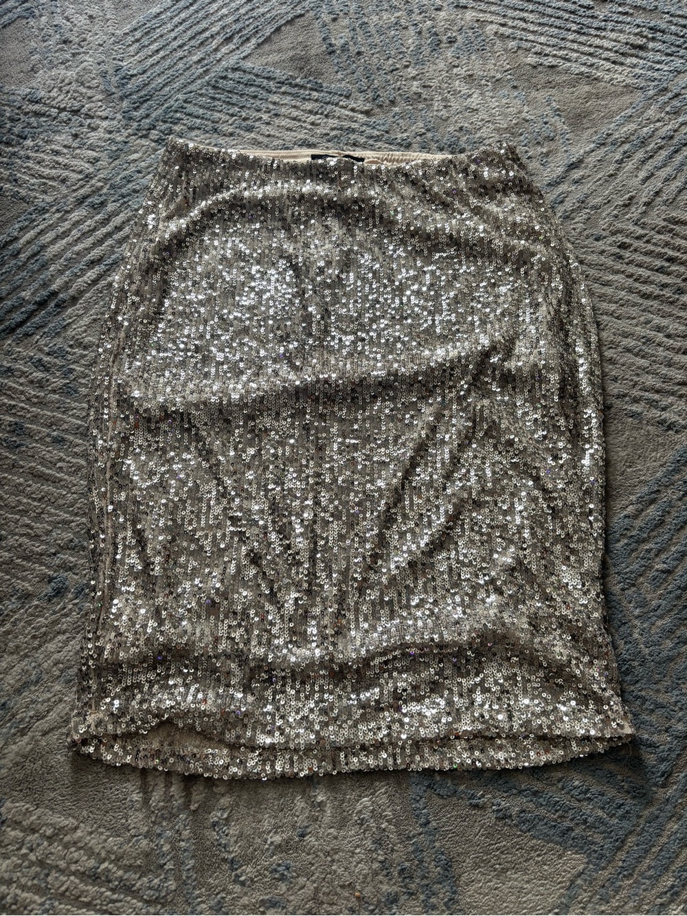 Cable & Gauge Silver Sequin Pencil Skirt